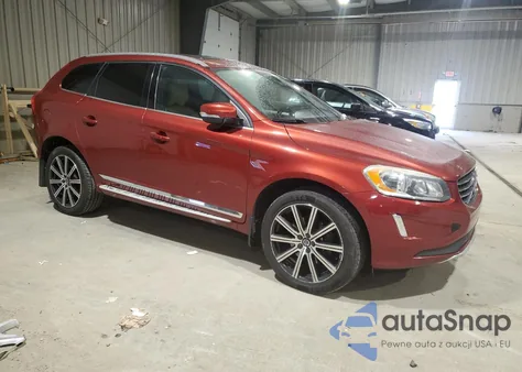 2015 Volvo Xc60 T6 Premier z USA, uszkodzony, nr VIN YV4902RK0F2710520